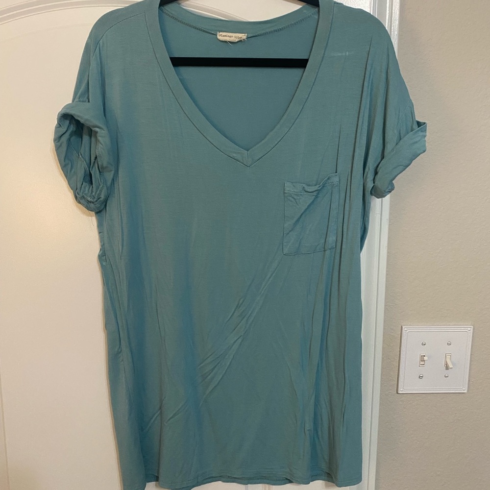 Comfy v neck tee